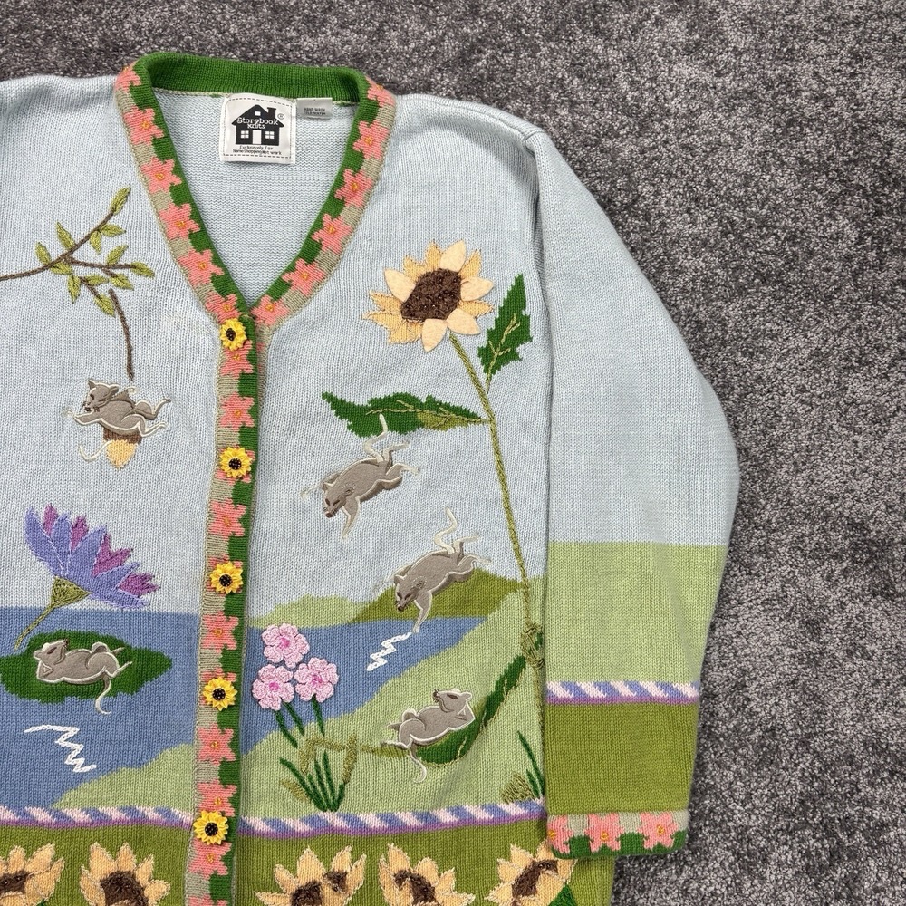 Vintage Storybook Knits Cardigan Sweater Size Medium Floral Rat Mouse Nature - Picture 4 of 11